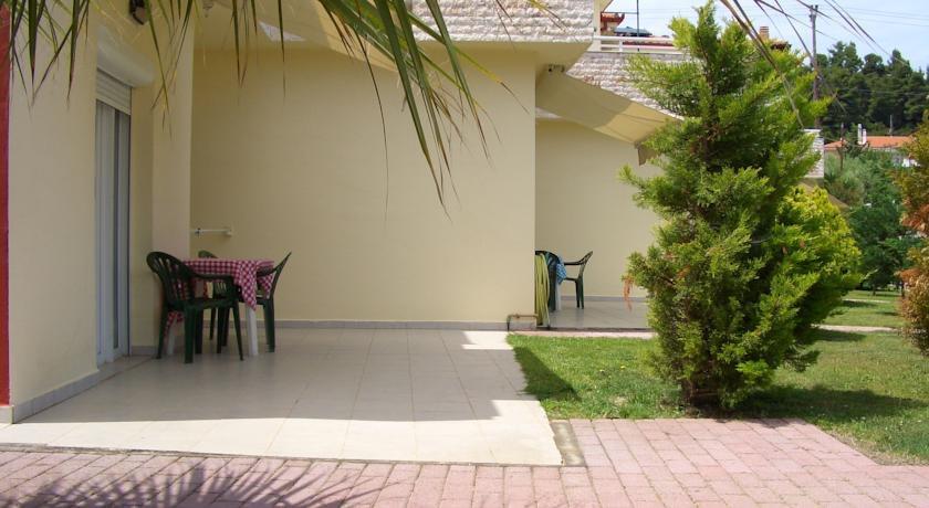 Apartments Monika Kriopigi Bagian luar foto