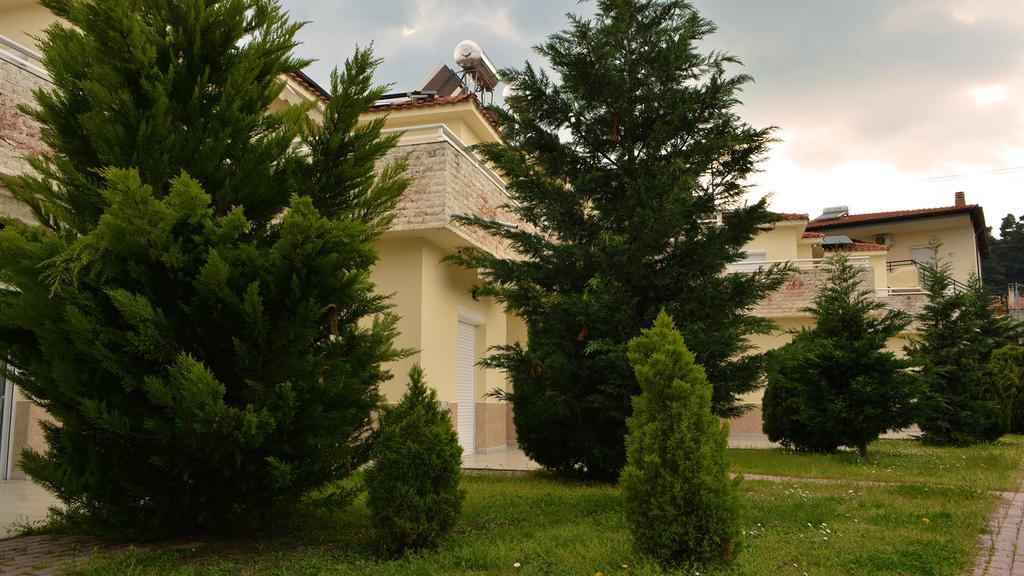 Apartments Monika Kriopigi Bagian luar foto