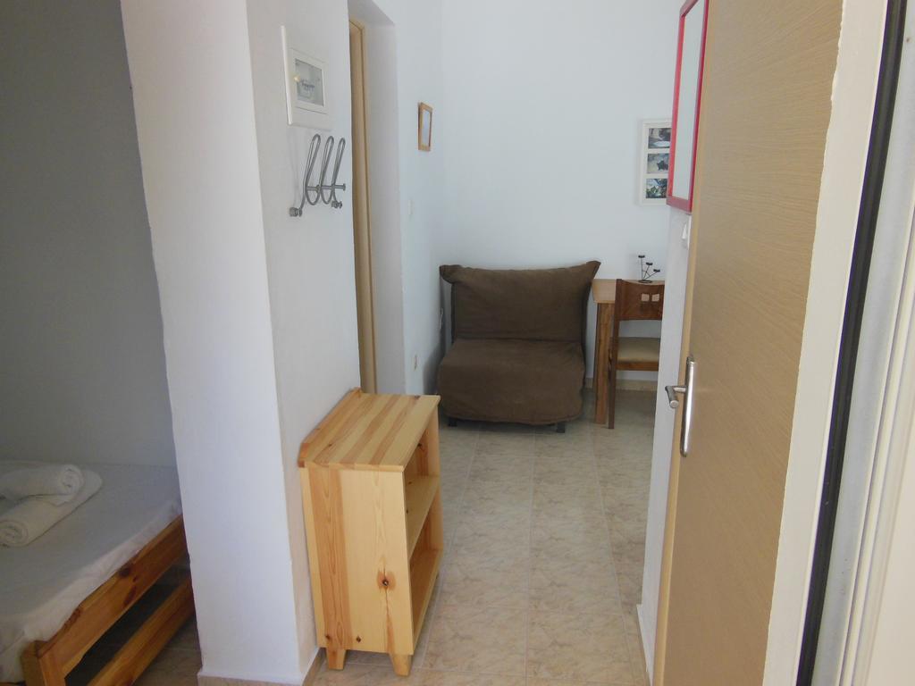 Apartments Monika Kriopigi Bagian luar foto