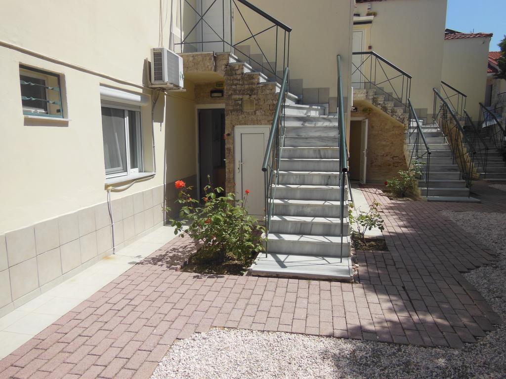 Apartments Monika Kriopigi Bagian luar foto